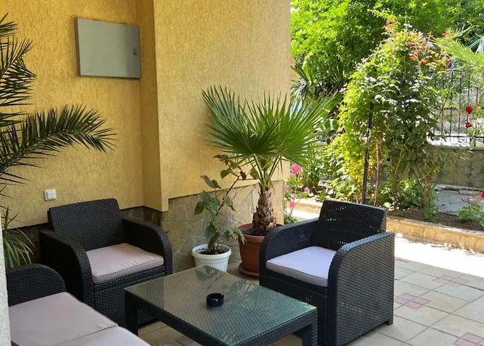 семеен авалон Casa de hóspedes 3*